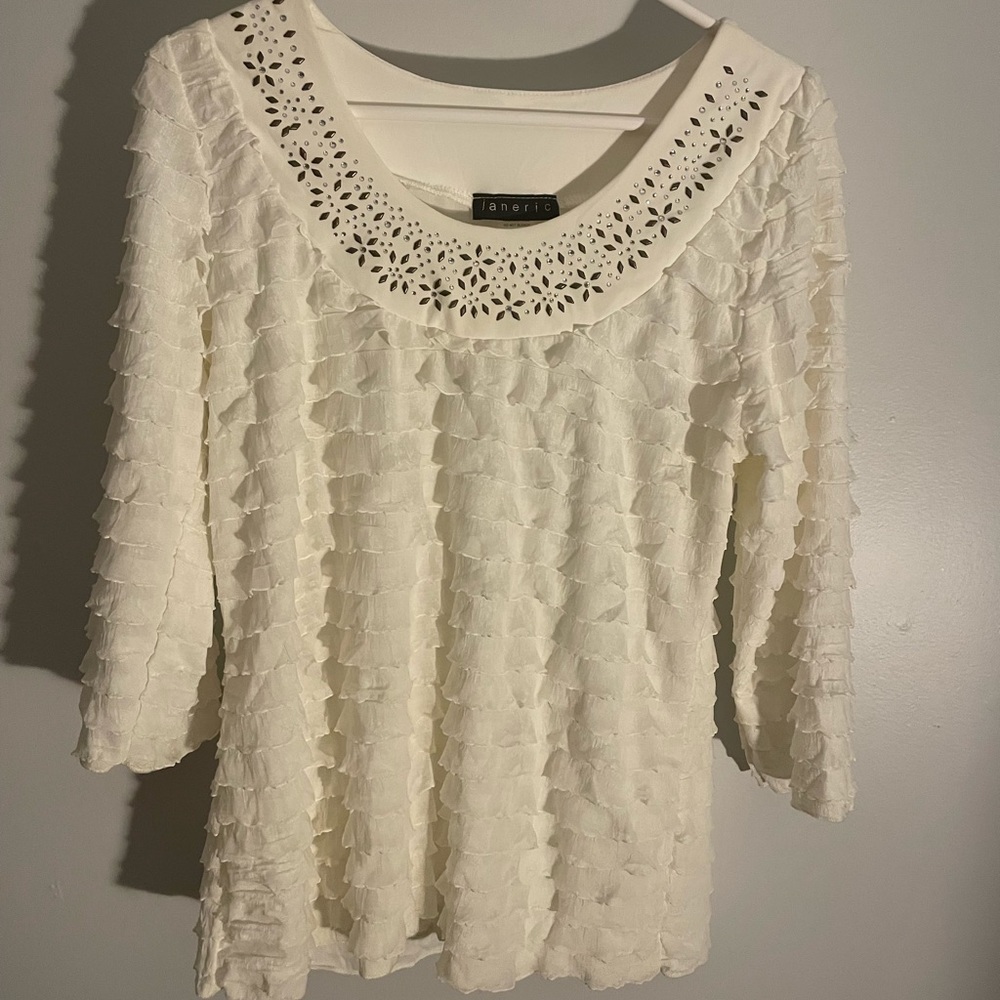 Funky, vintage , feminine Janeric ruffled 3/4 sleeve top PXL